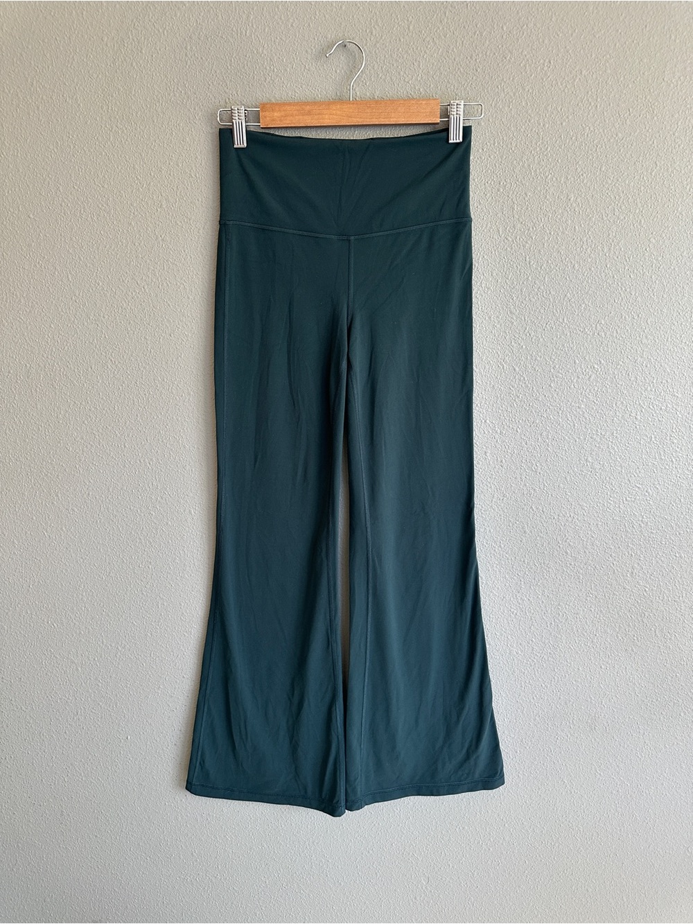 Athleta Green Elation Flare Pants Small Petite